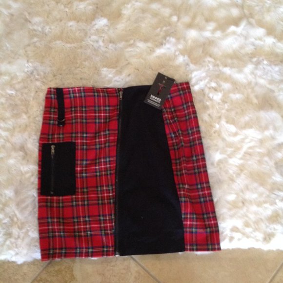 Banned Apparel  skirt size 2xl UK New (fits 1X) - Picture 1 of 3